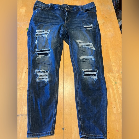 Maurice’s High Rise Jegging - Picture 1 of 3